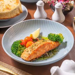 The Banyan Riverhouse Cafe & Bistro